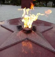 Звезда красный гранит (518246) поставка комплект горелка ГВД 379 10 89 00 ПС вечный огонь ø 1000 мм. монолит - литье  в Курильске